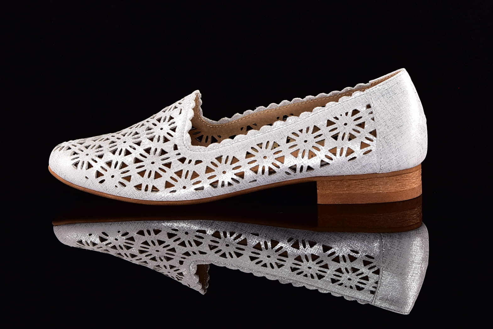 Baleriny lords ażurowe letnie srebro przecierane Laura Piacci 456