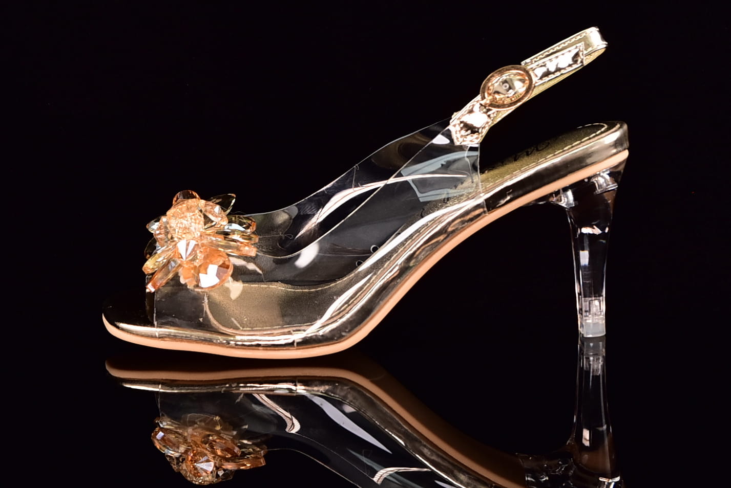 Eleganckie Sandały Silikonowe Na Przezroczystym Obcasie Misstyl Laura Vita 3278-1 Dore/Złoty