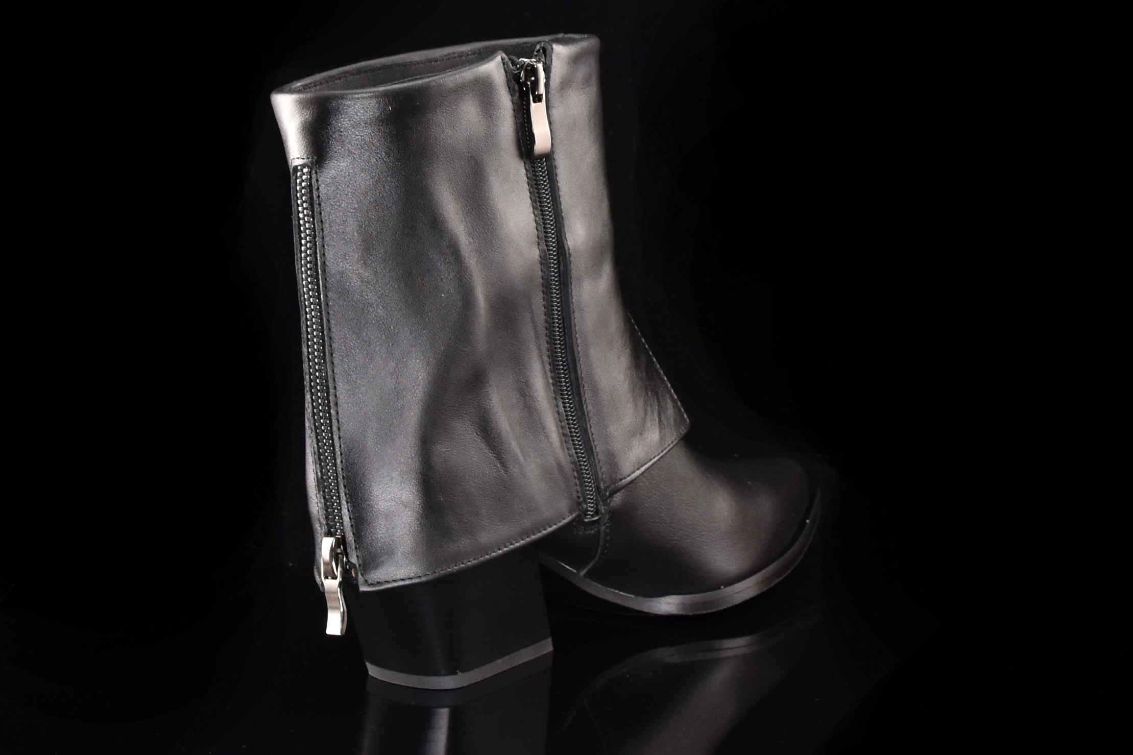 Bikery Damskie Botki Kowbojki Wywijana Cholewka Z Suwakiem Skórzane Hit Sezonu GAMIS 7635 Czarny - zdjęcie 4