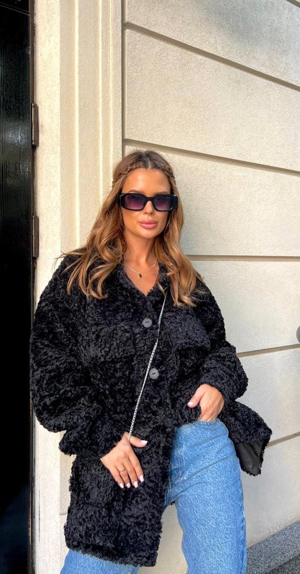 Piękna Damska Kurtka Płaszczyk Ze Sztucznego Futerka Karakuły Z Dopasowaną Torebką W Kolorze Ecru NP 3520 Czarny - zdjęcie 2