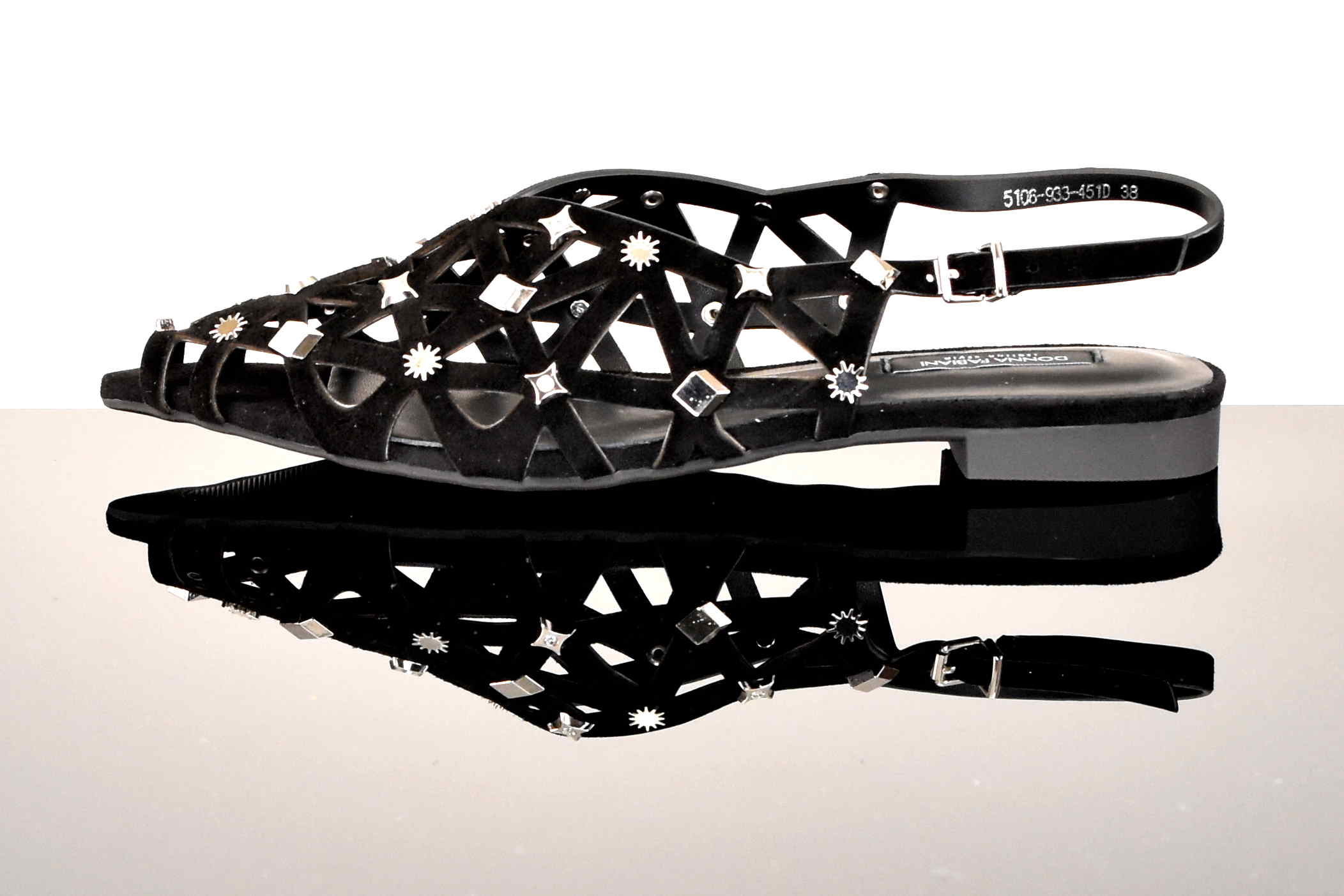 Ekskluzywne Ażurowe Sandałki z Ozdobnymi Srebrnymi Nitami DONNA FABIANI 5106-933-451D Czarny - zdjęcie 1