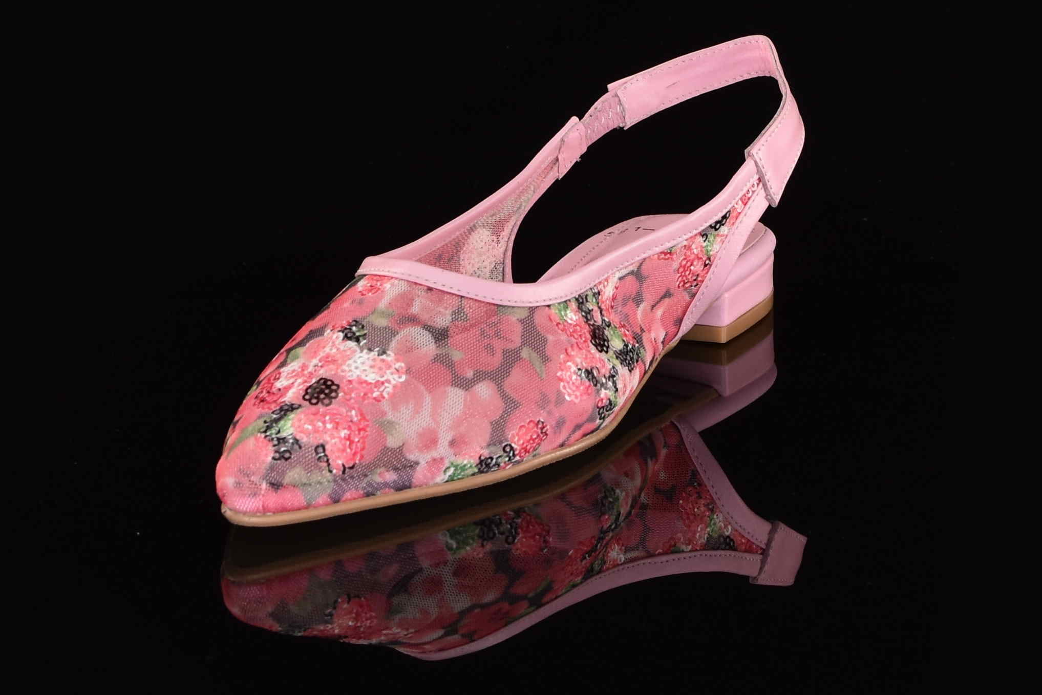 Kolorowe Letnie Sandałki z Siatki BOMBONELLA P581 1787/T-05 Różowe Kwiaty - zdjęcie 2