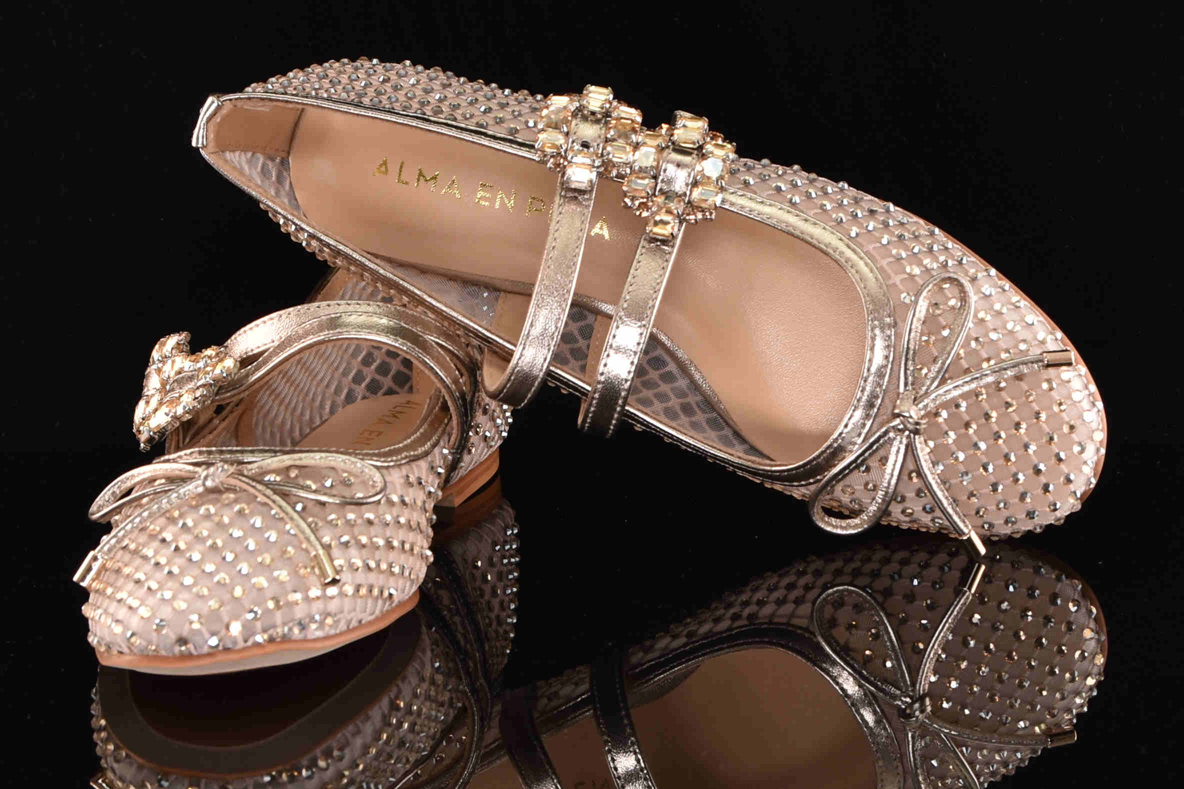 Obłędne Baleriny Siatka z Cyrkoniami Zapinane na Dwa Paseczki ALMA EN PENA V250532 Diva Bronze/Złoty - zdjęcie 7