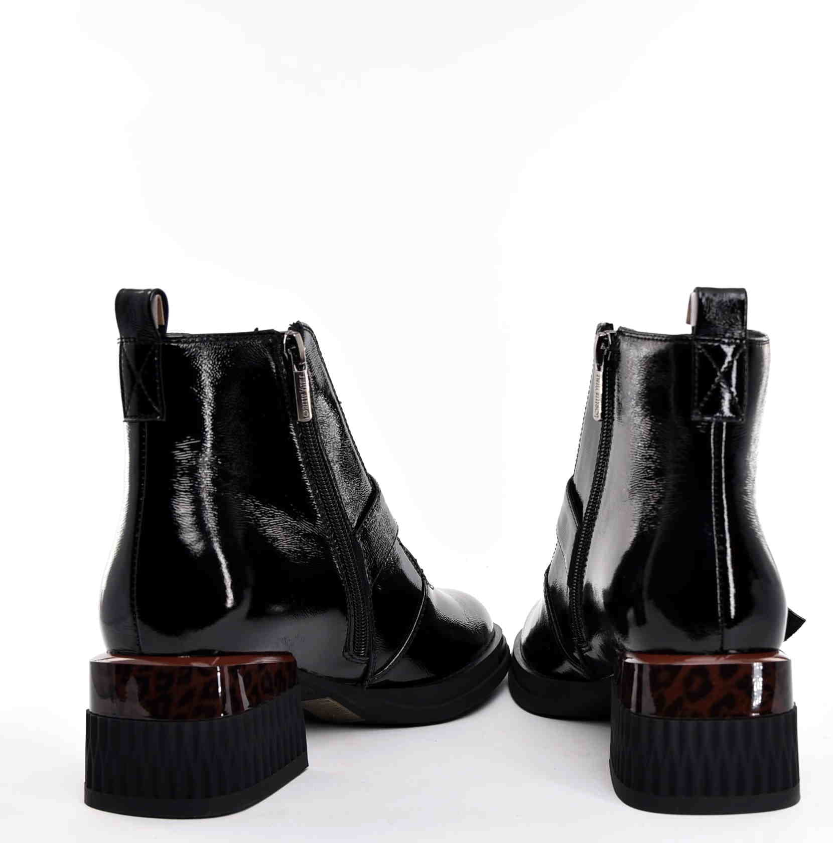 Botki z Naturalnej Skóry Lakierowanej Nowoczesna Elegancja ze Zwierzęcym Akcentem LORETTA VITALE C6909 Czarny - zdjęcie 4