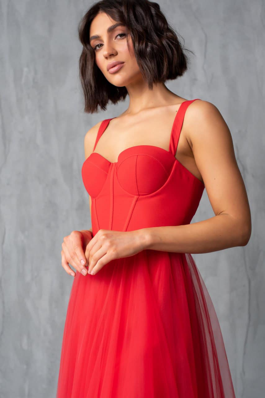 Odzież damska – kobieca linia – model 10 - zdjęcie 1