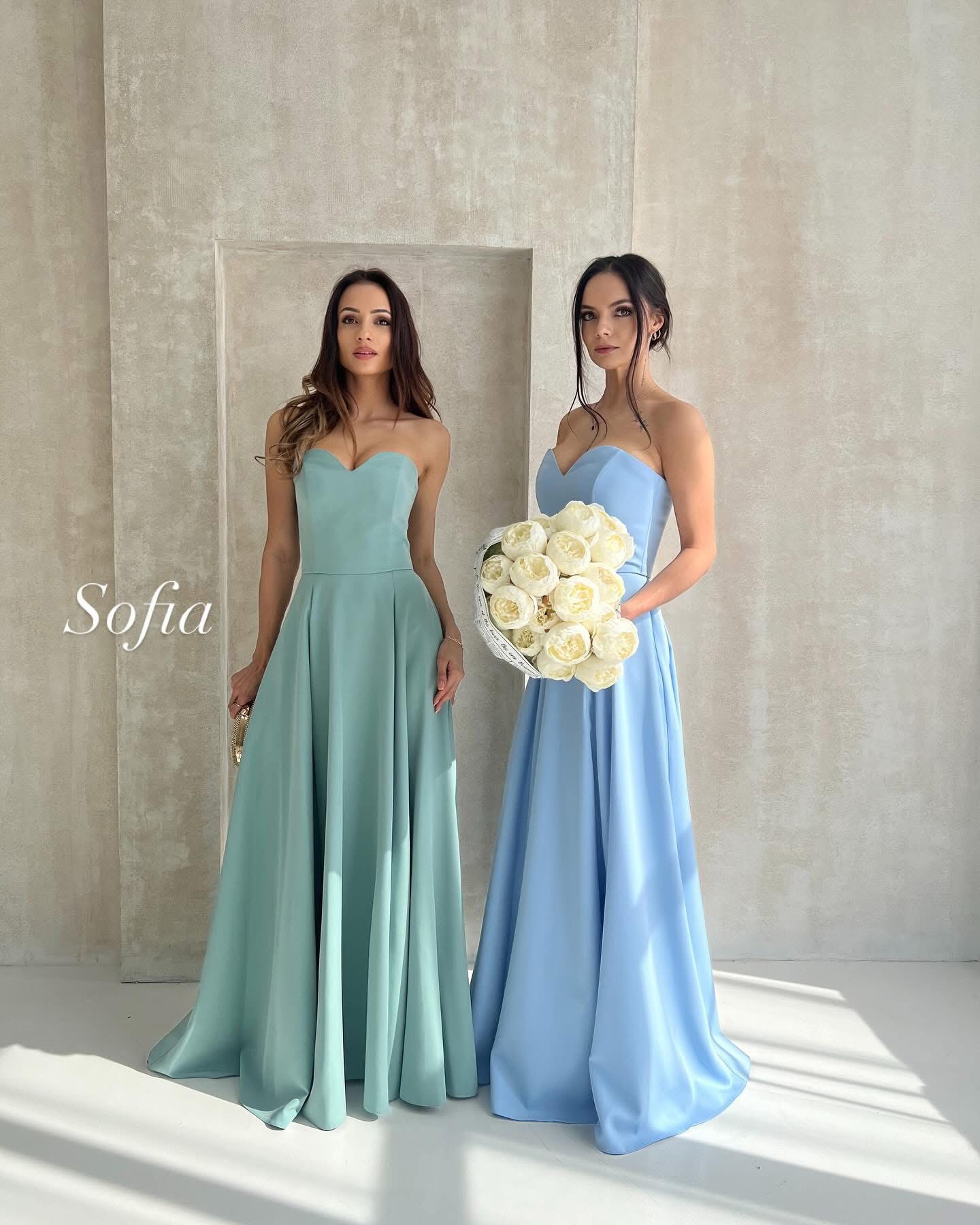 Odzież damska – subtelna elegancja – model 15 - zdjęcie 1