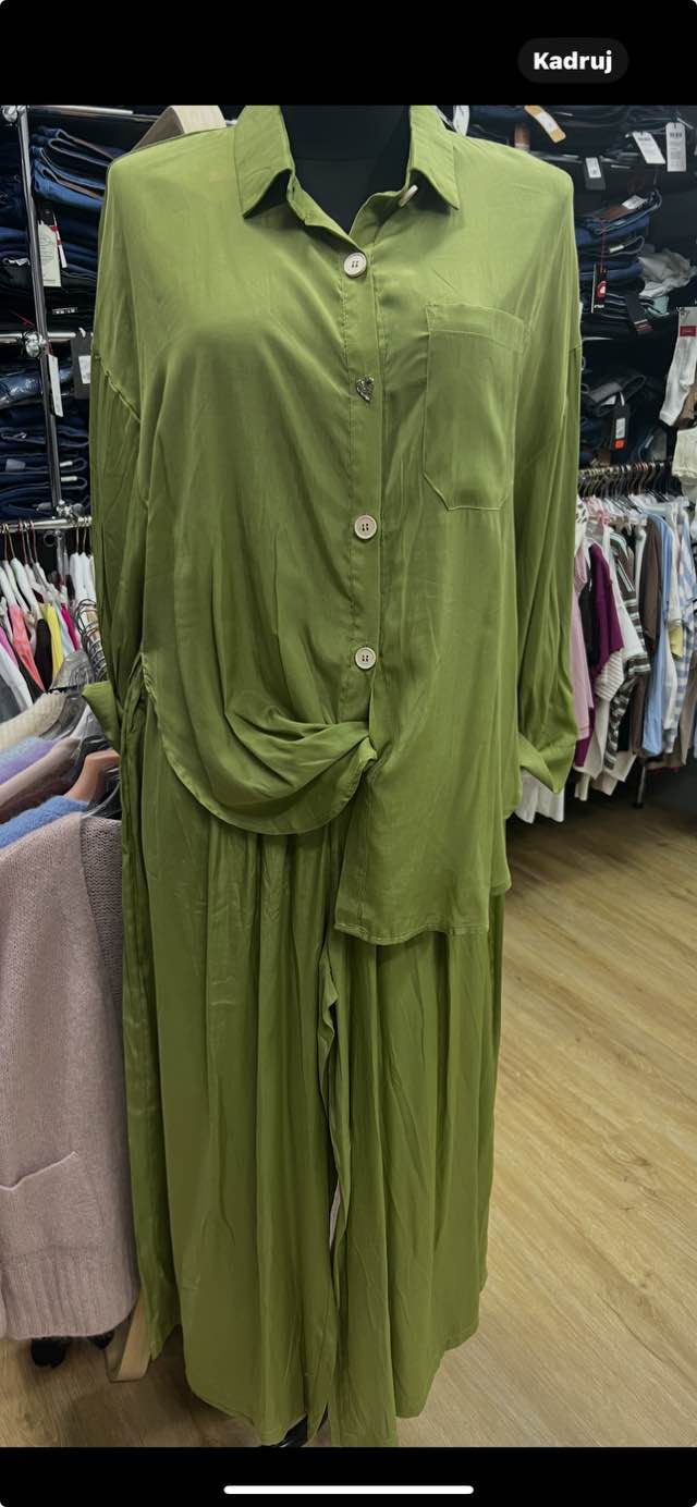 Odzież damska – modna propozycja – model 21 - zdjęcie 1