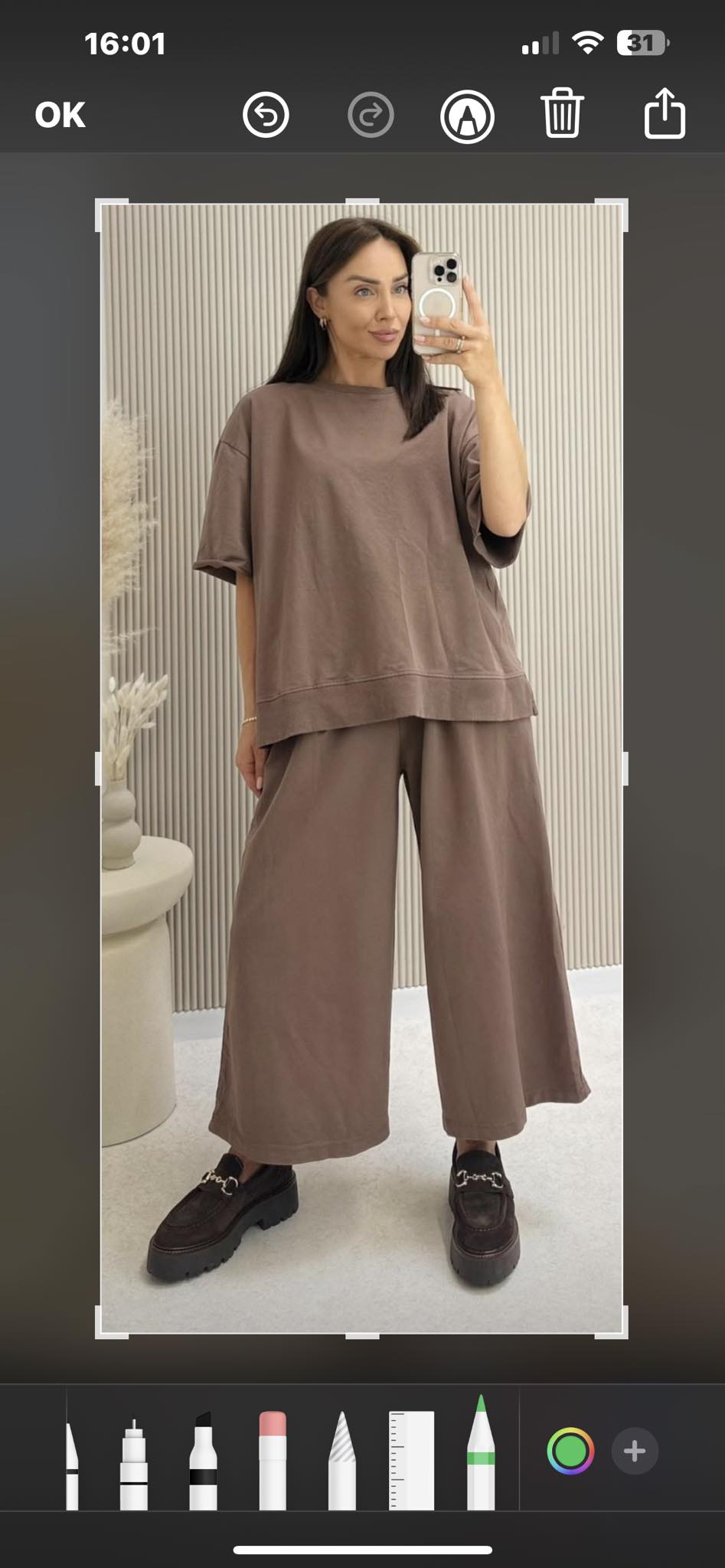 Modna odzież damska – elegancki design – model 39 - zdjęcie 1