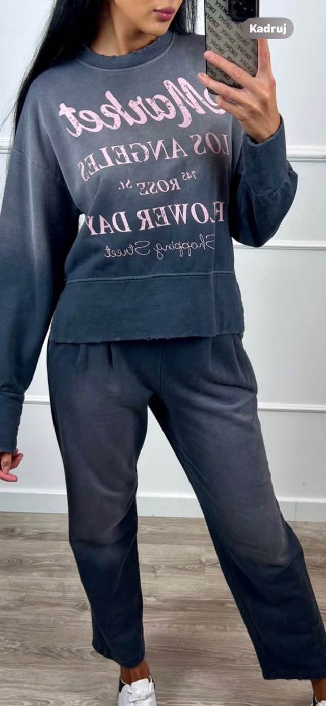 Odzież damska – modny design – model 53 - zdjęcie 1