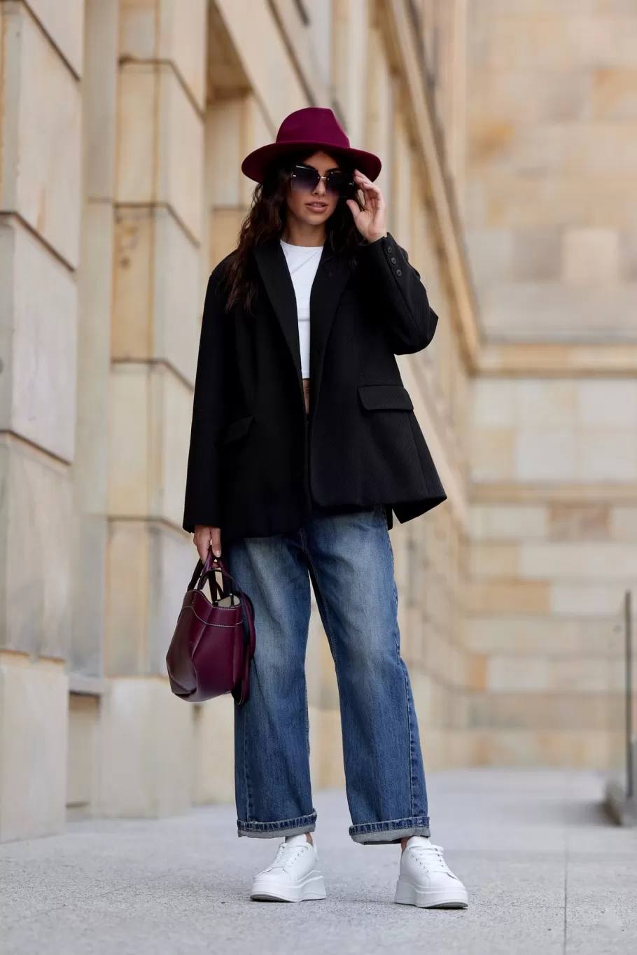 Damska moda – elegancki wybór – model 3 - zdjęcie 1