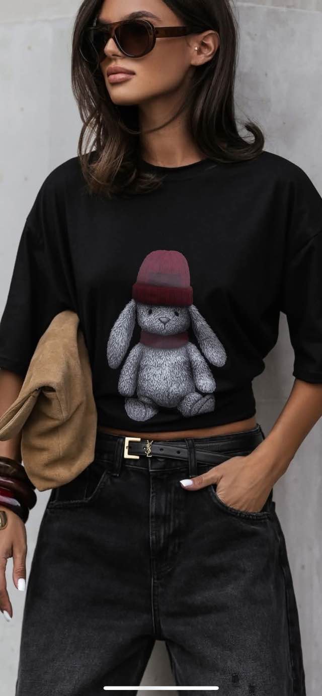 Stylowa odzież damska – modna propozycja – model 62 - zdjęcie 1