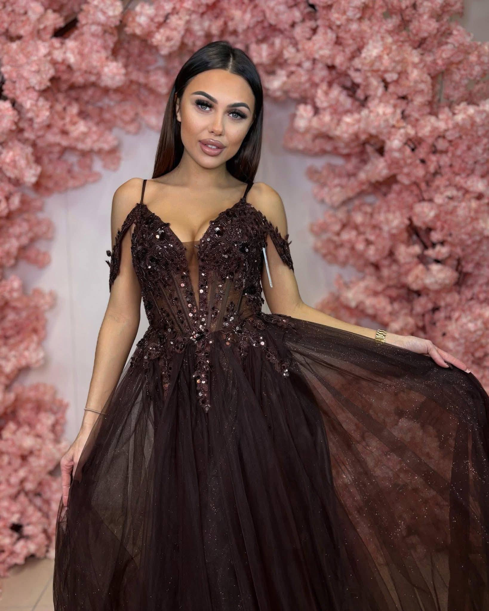 Damska odzież – kobiecy styl – model 71 - zdjęcie 1