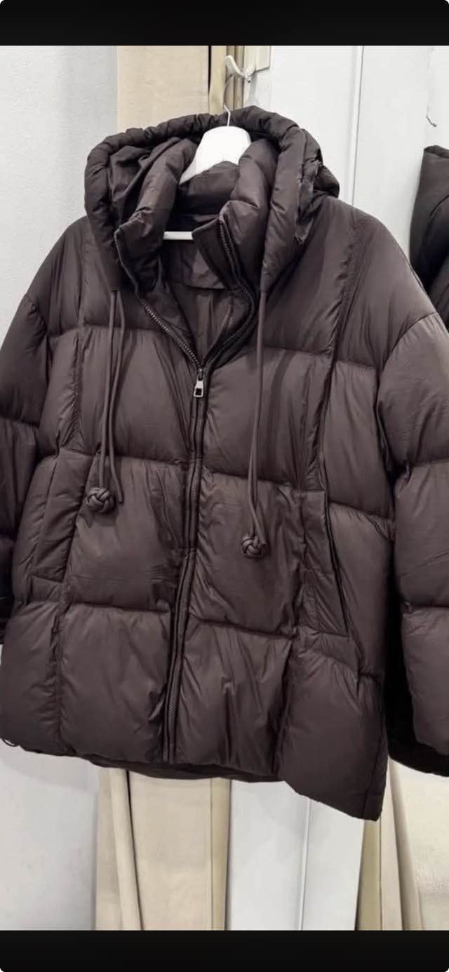 Odzież damska – modny i stylowy wybór – model 73 - zdjęcie 1