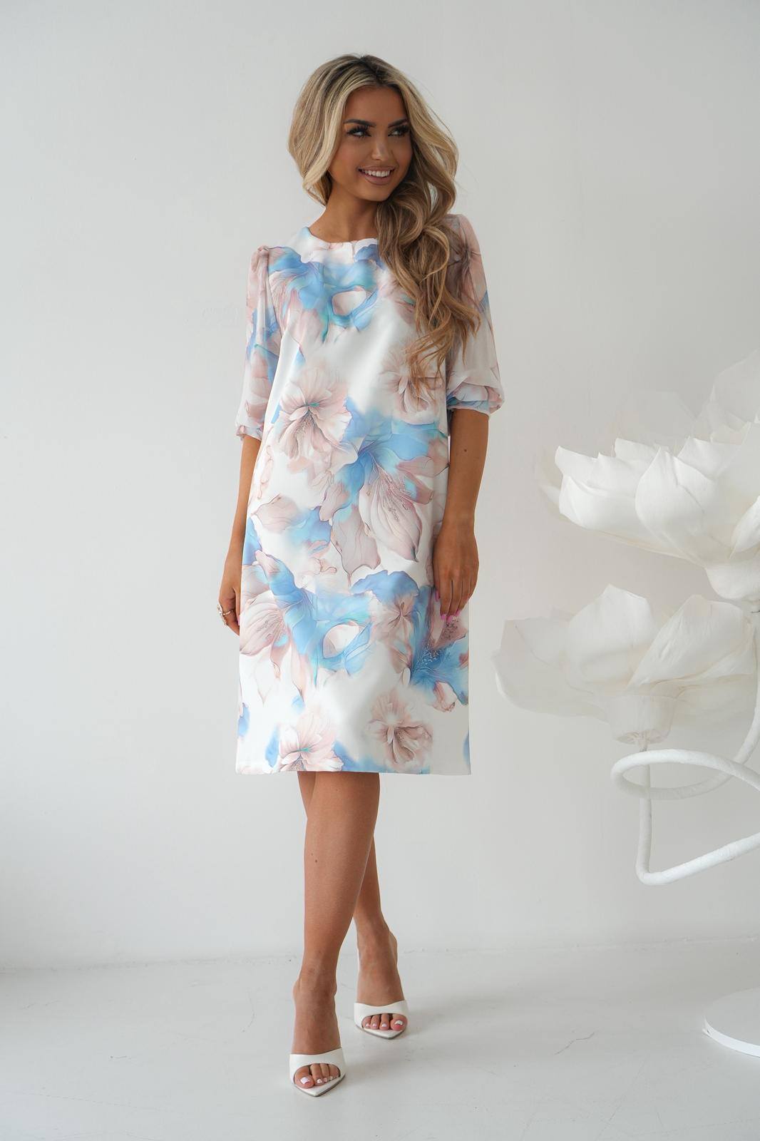 Moda damska – stylowy wybór – model 98 - zdjęcie 1